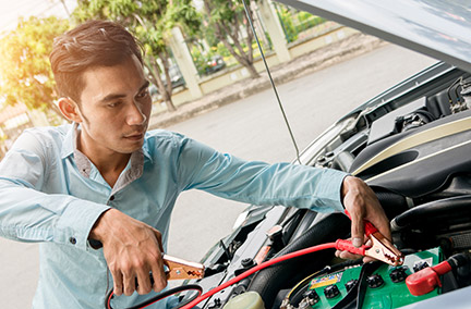 Can I Jump Start a AGM Battery With a Regular Charger? What Happens if You Use Normal Charger? 2 can i jump start a agm battery