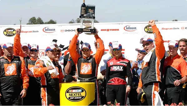Tony Stewart wins his second NASCAR Cup Series championship