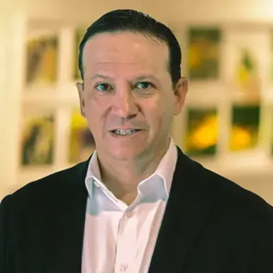 Fernando Cortes headshot