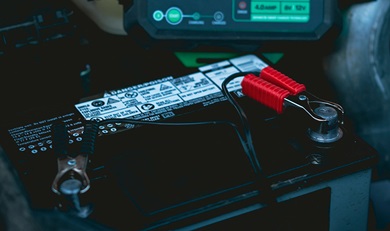 How to Charge an AGM Battery and Why It’s Different